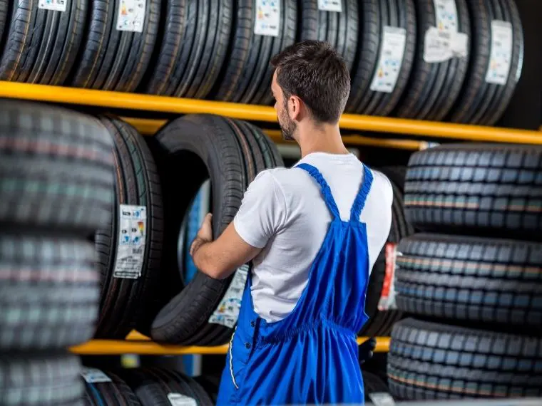 Başçiftlik Oto Lastikçi